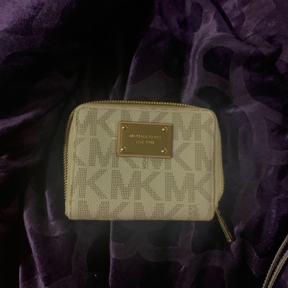 Small white MK wallet